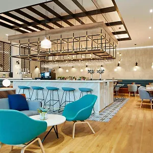 https://courtyard-by-marriott-luton-airport.cambridgehotelsuk.com