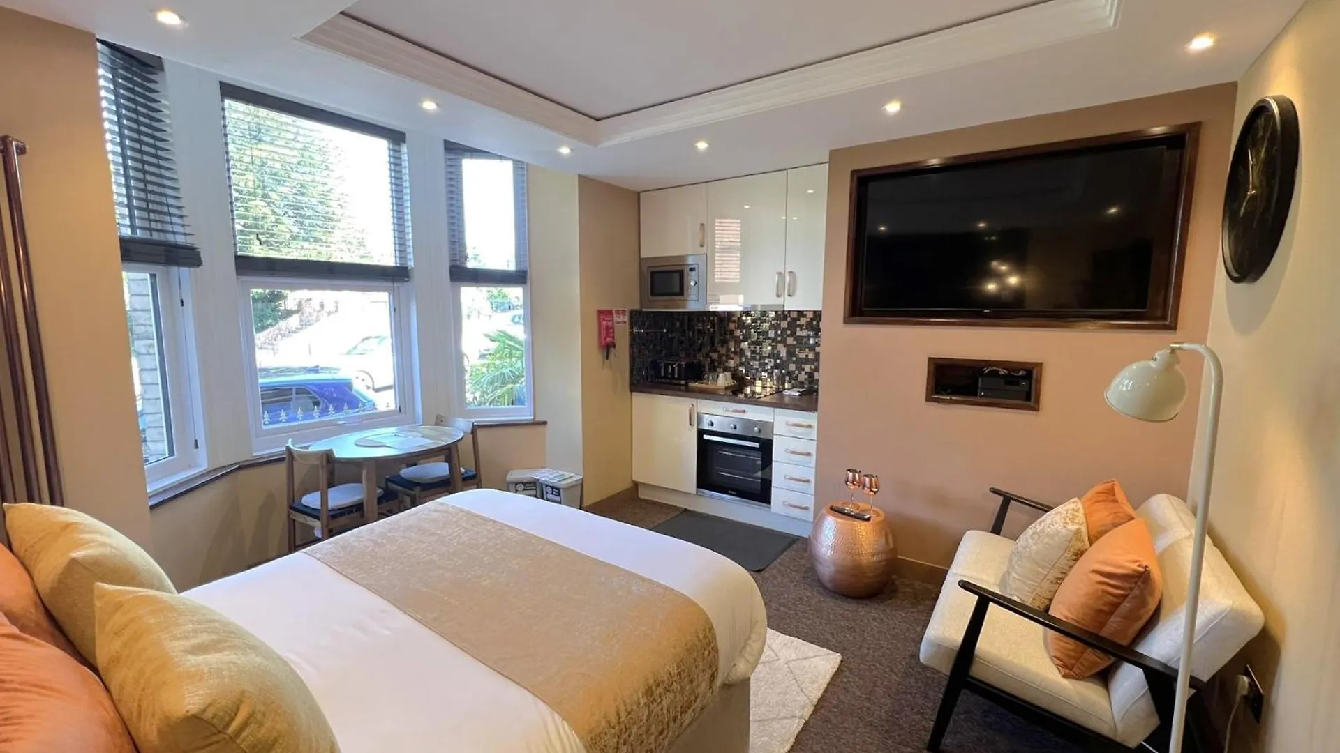 Melbury Rooms & Studios Exeter Pensión