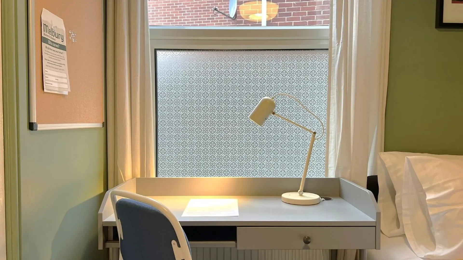 Melbury Rooms & Studios Exeter 0*,  Reino Unido