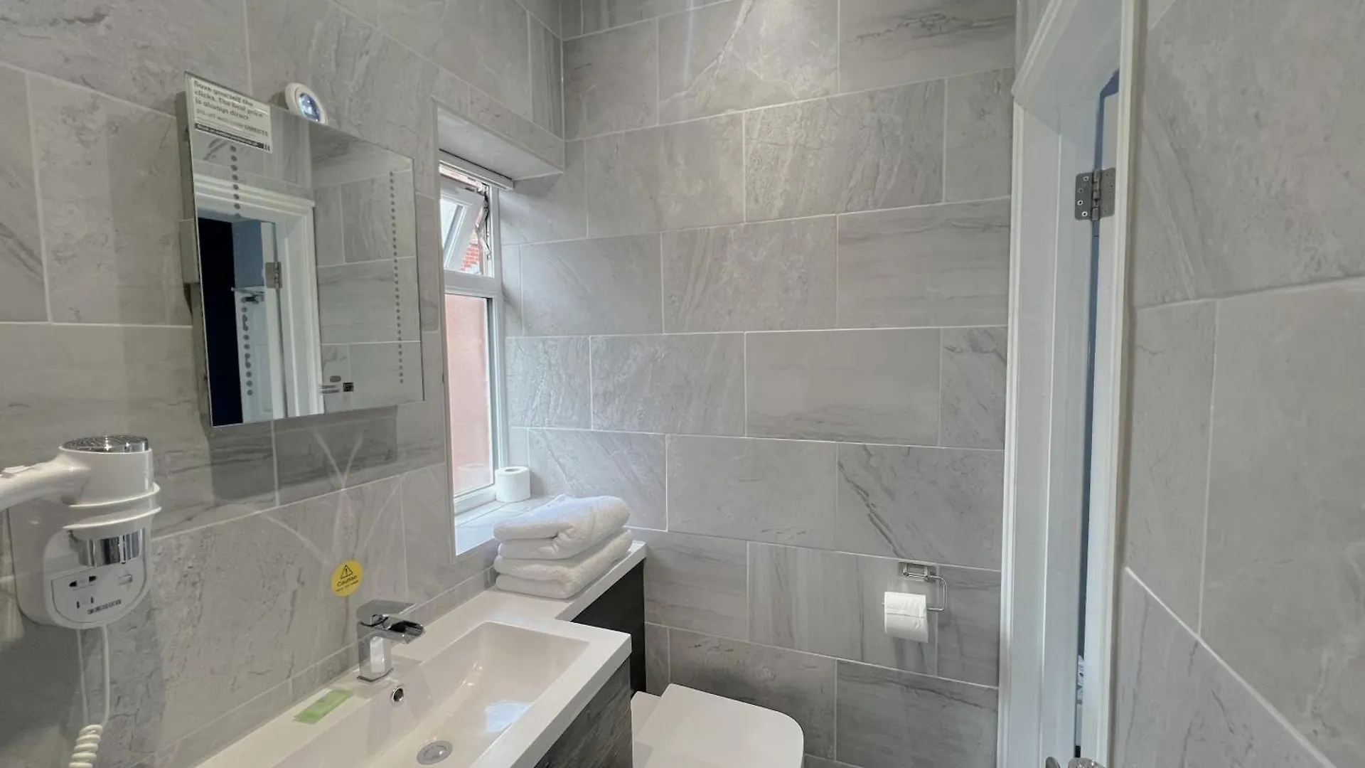 Melbury Rooms & Studios Exeter 0*,