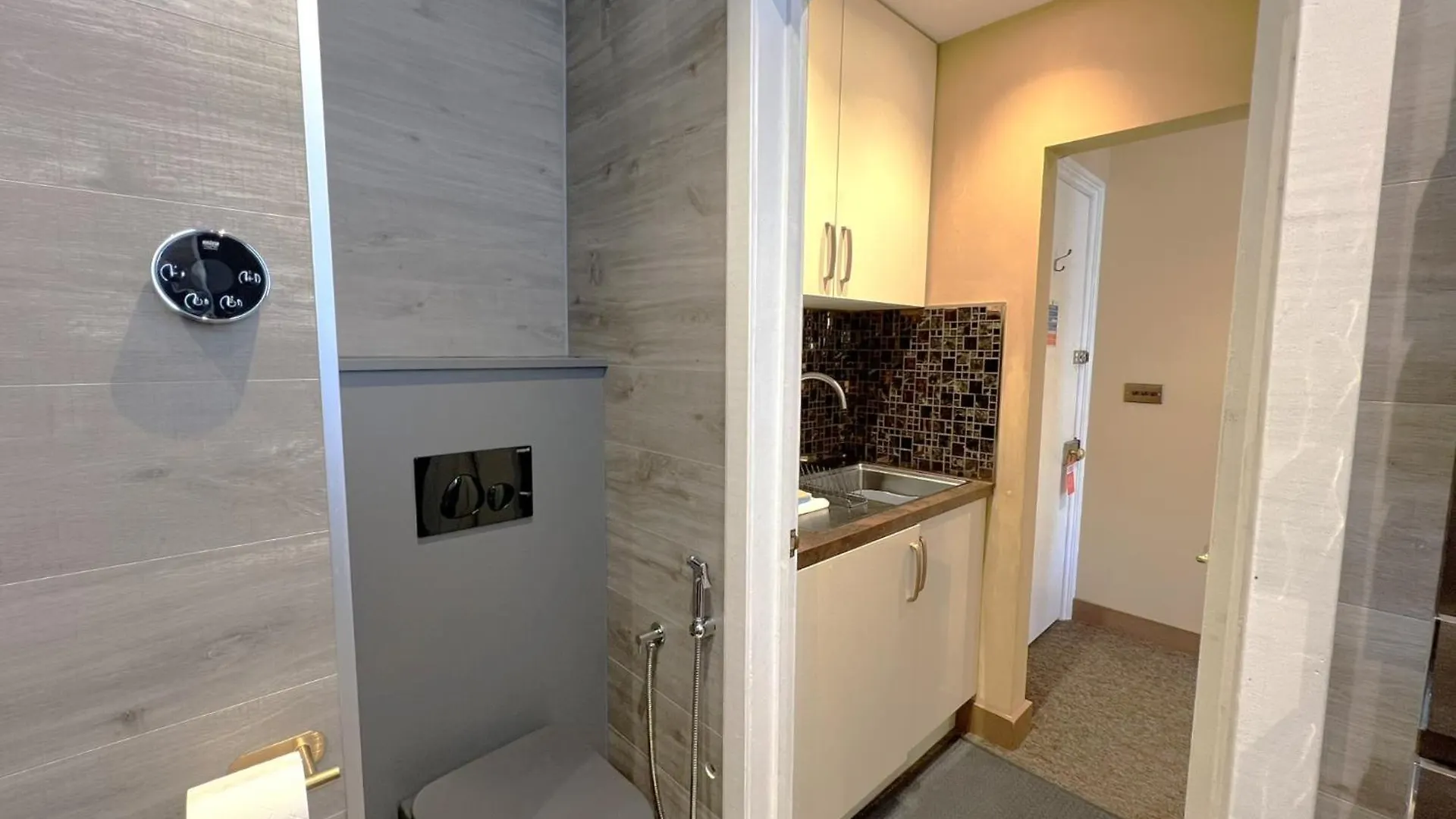 Melbury Rooms & Studios Exeter 0*,  United Kingdom